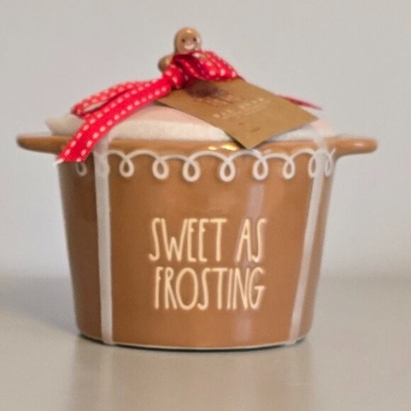 NWT Rae Dunn Sweet as Frosting Baking Dish - Picture 2 of 4